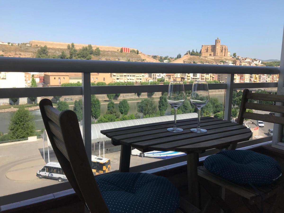Apartamento Recien Reformado Con Vistas Al Rio Balaguer Eksteriør billede